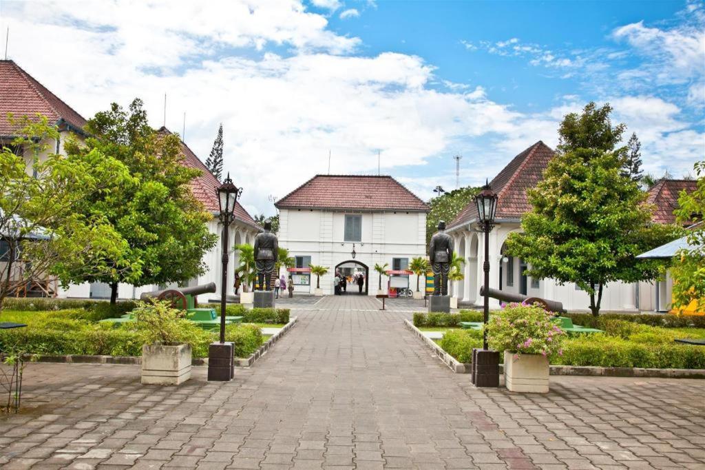 Hotel Tentrem Yogyakarta Exterior photo